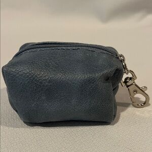 NWT thirty-one Petite Pouf